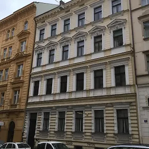  Ostello Emma